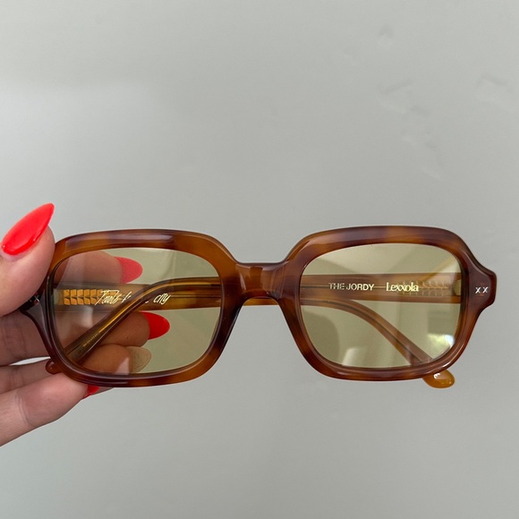 Lexxola Jordy Sunglasses - Picture 1 of 4
